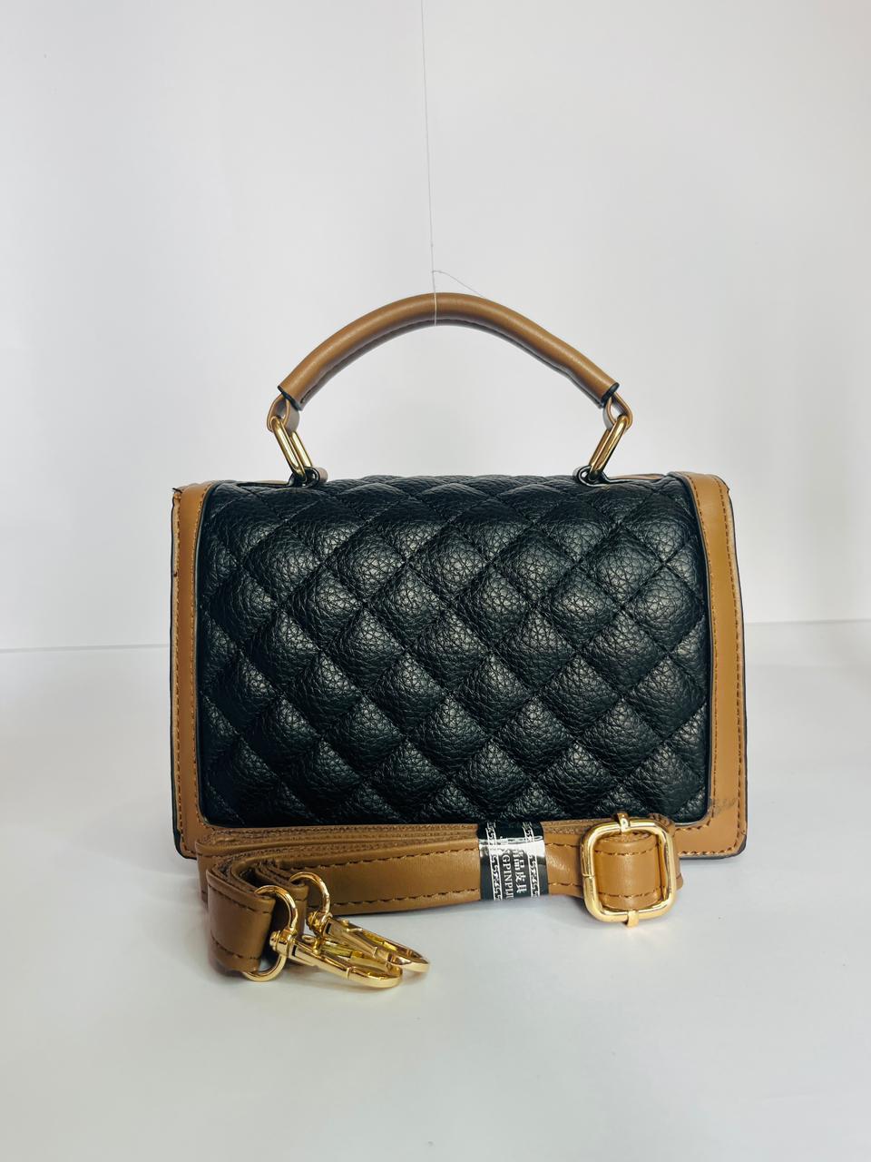 CHARM QUILTED SLINGBAG